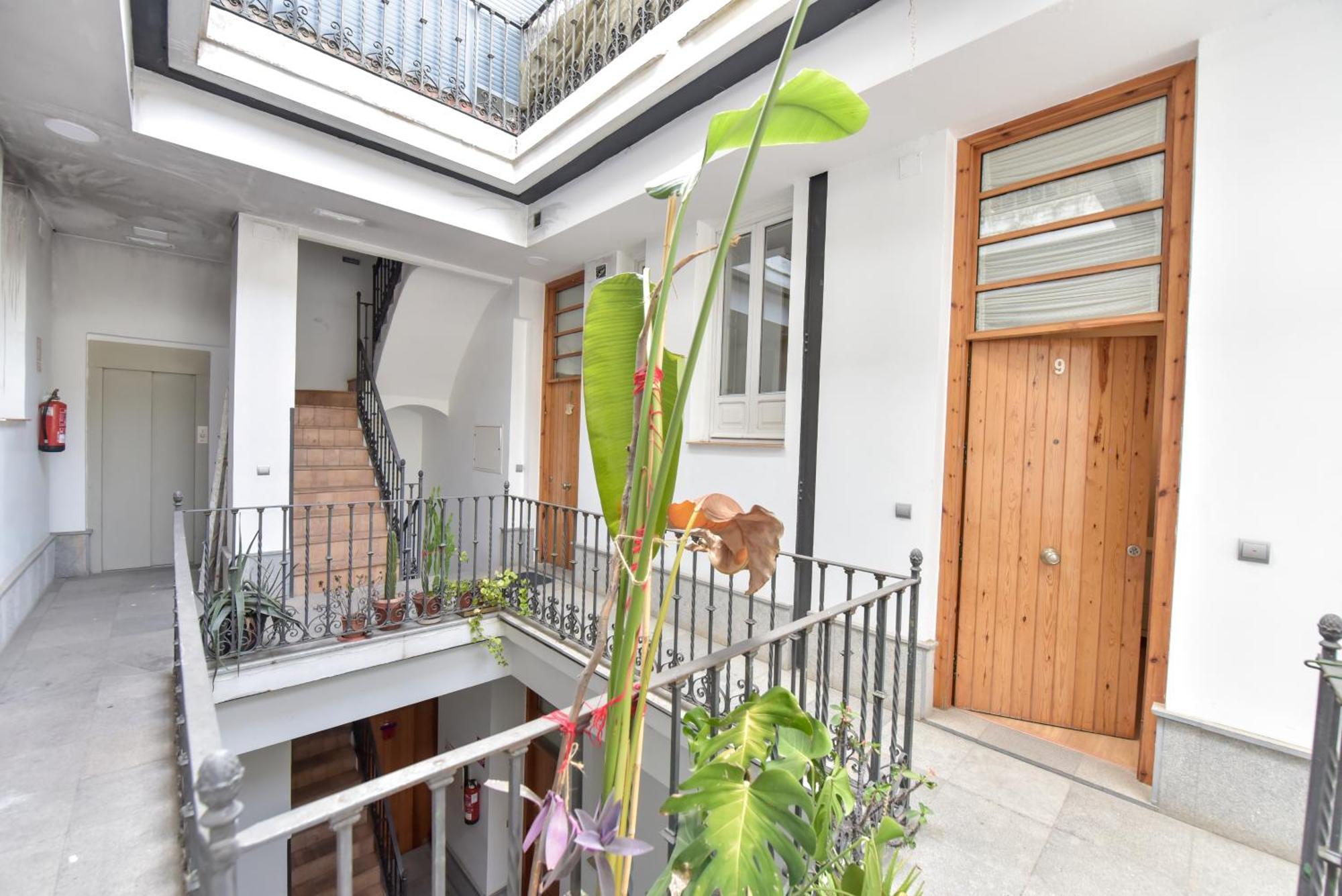 New! Bohemian Center Apartment Севиля Екстериор снимка