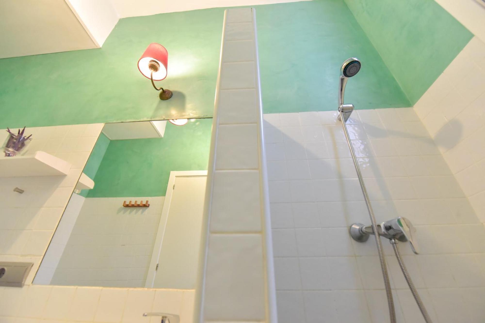 New! Bohemian Center Apartment Севиля Екстериор снимка
